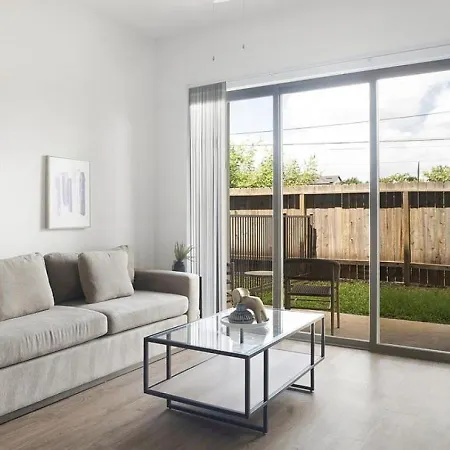 Landing At The Haywood - 1 Bedroom In Slaughter Creek